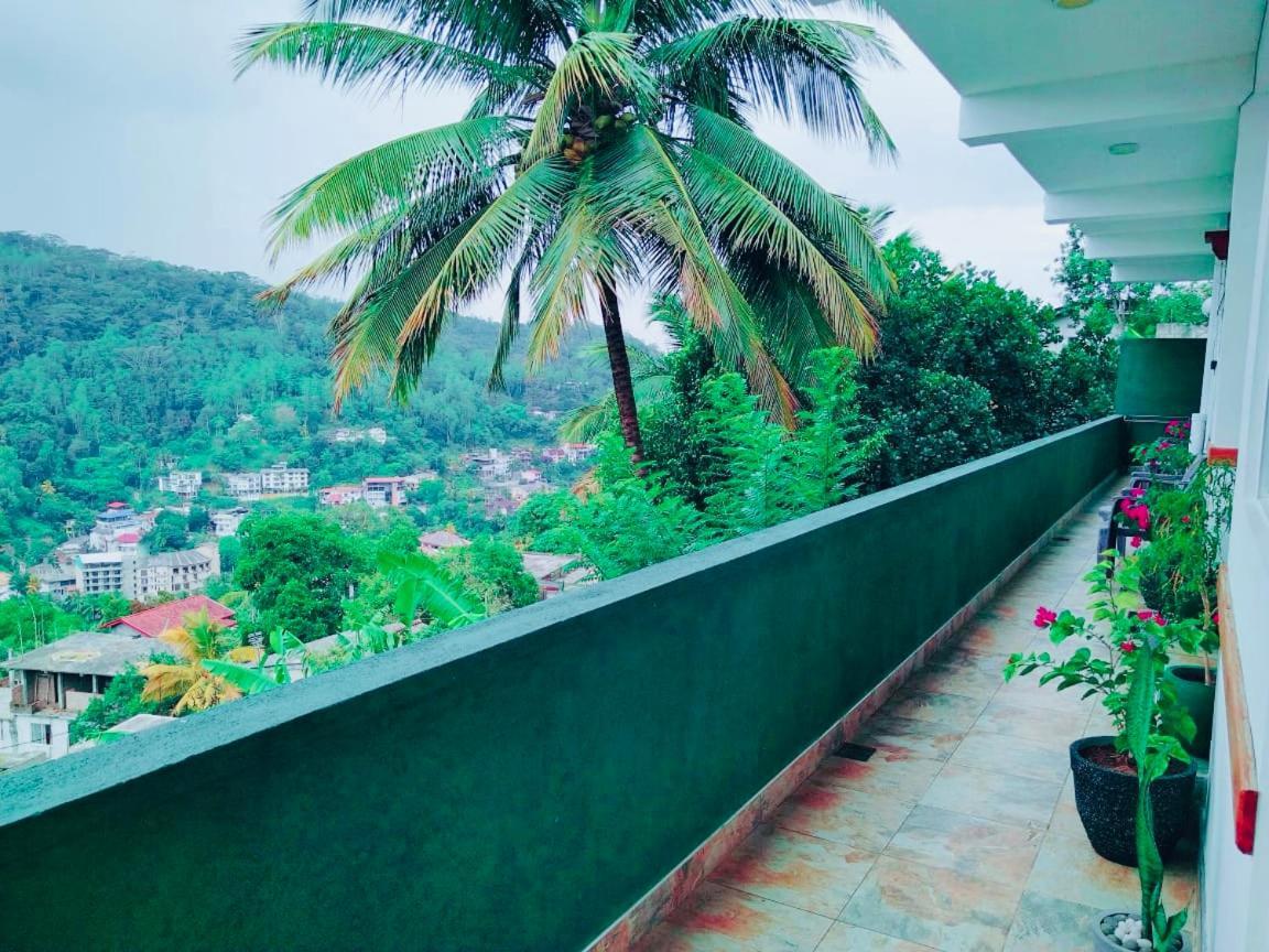 Mountain View Hotel Kandy Ngoại thất bức ảnh