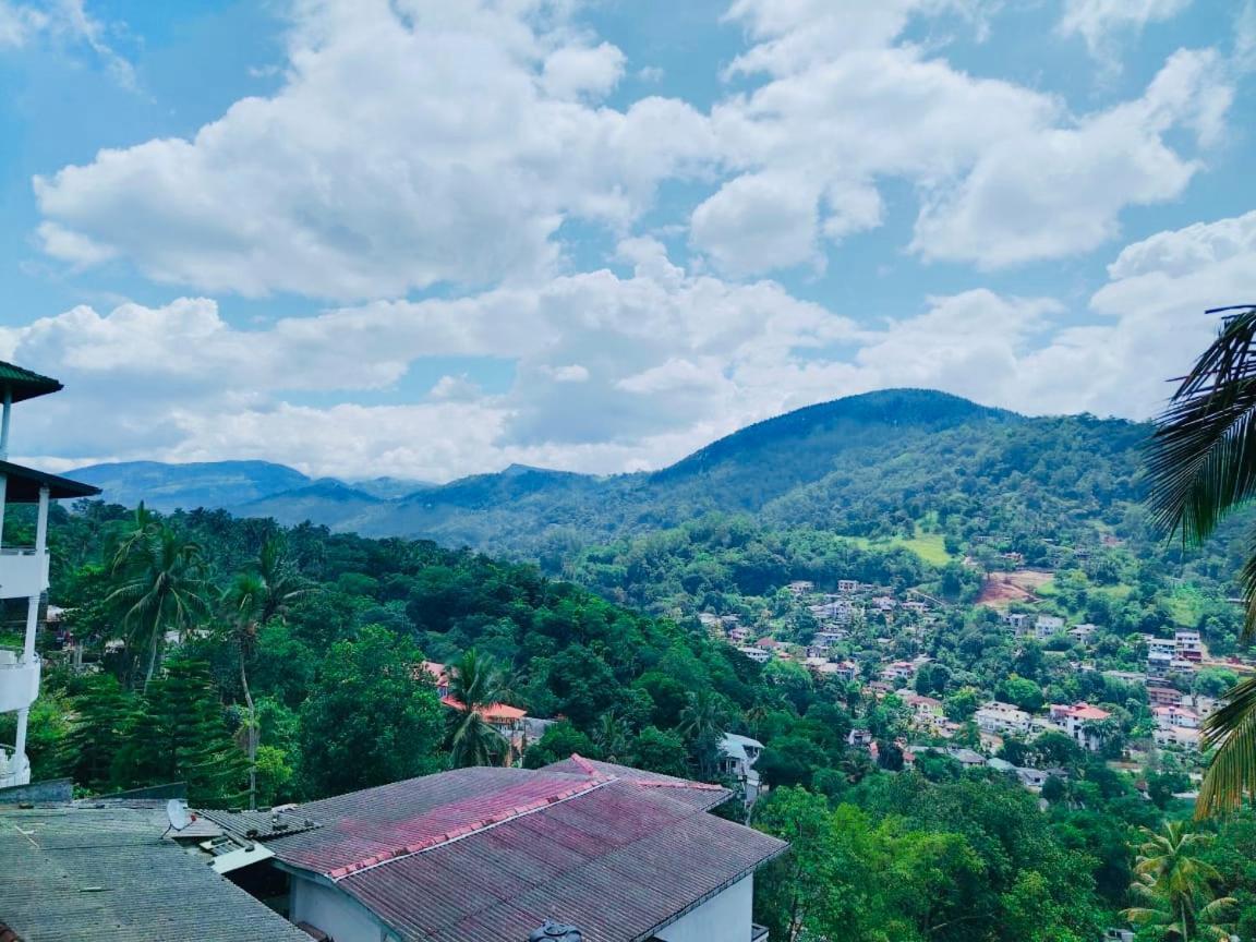 Mountain View Hotel Kandy Ngoại thất bức ảnh