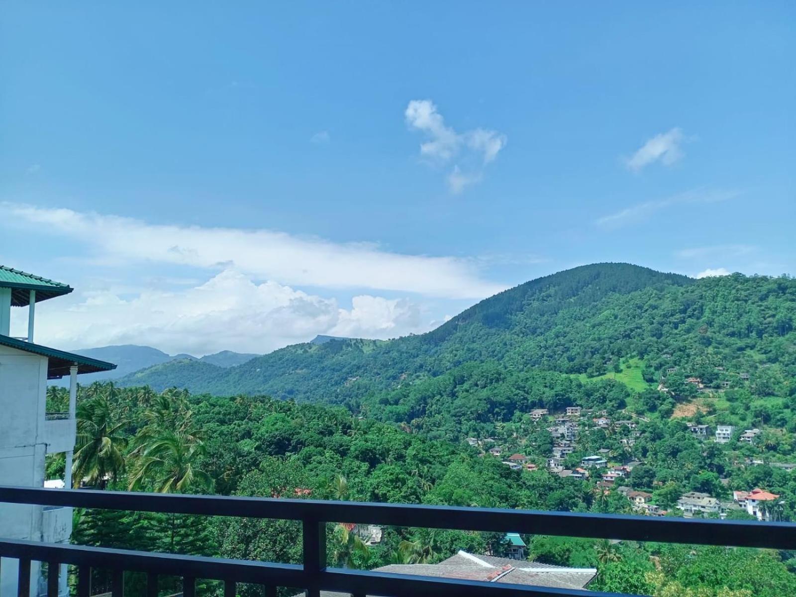 Mountain View Hotel Kandy Ngoại thất bức ảnh